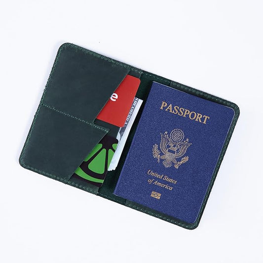 INCARNE US Passport Cover Clear - Travel Passport Wallet - Leather Passport Holder for Men Women Family with Card Slots & Note Compartmen - Sleeve Protector - Genuine Leather - Vintage Green