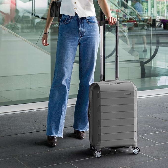 Traveler's Choice Pagosa Indestructible Hardshell Expandable Spinner Luggage, Gray, 30-Inch Large