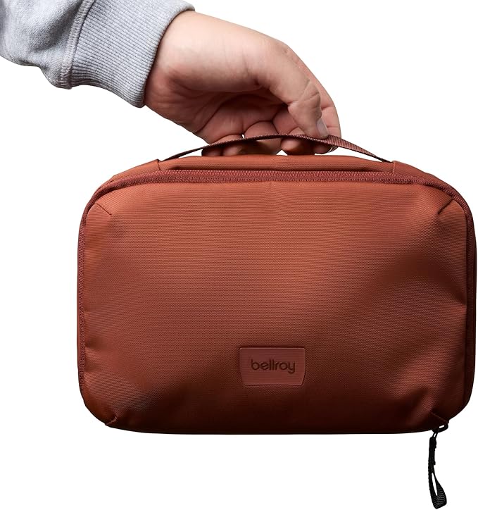 Bellroy Hanging Toiletry Kit (hanging 3 liter toiletry bag for men and women, and designed for travel) - Clay