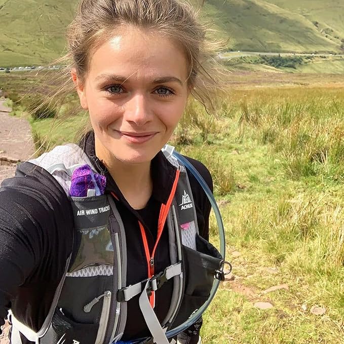 TRIWONDER Hydration Running Vest Backpack, Lightweight Water Pack for Men Women Hydration Backpack for Trail Race, Hiking, Cycling, Climbing, Camping, Jogging, Marathon