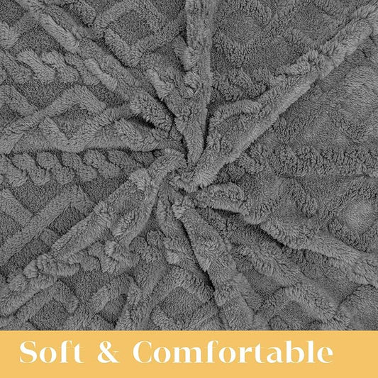 MACEVIA Fluffy Fleece Dog Blankets,Warm Soft Fuzzy Pets Blanket for Puppy,Small,Medium,Large Dogs and Cats,Plush Pet Throws for Bed,Couch,Sofa,Travel(29x40 Inch, Charcoal Gray)