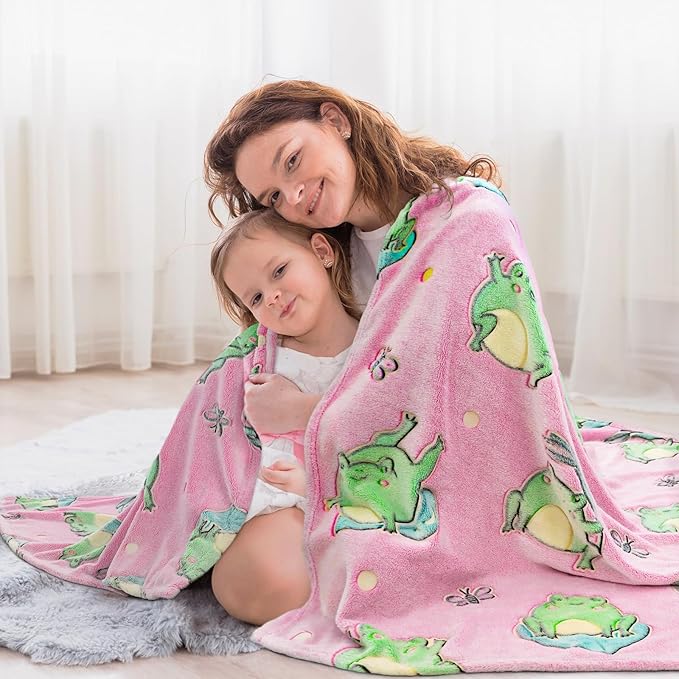 Cute Frog Blanket Glow in The Dark Blanket for Kids Frog Gifts for Women Soft Fleece Blanket Pink Frogs Stuff Birthday Gifts