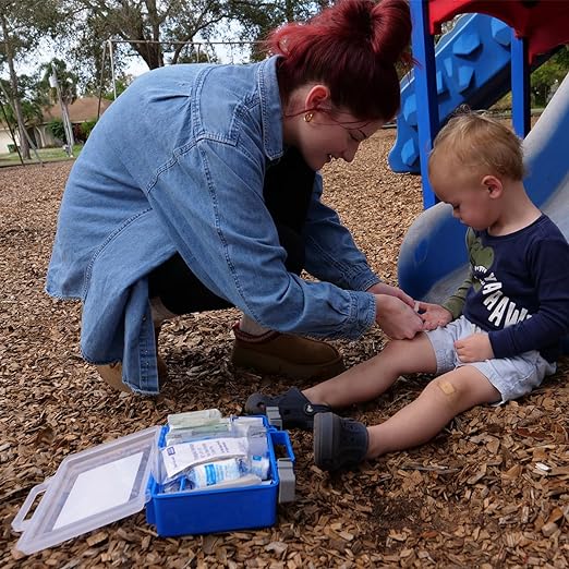 First Aid Only 91248 OSHA-Compliant First Aid Kit, All-Purpose 50-Person Emergency First Aid Kit for Business, Worksite, Home, and Car, 260 Pieces