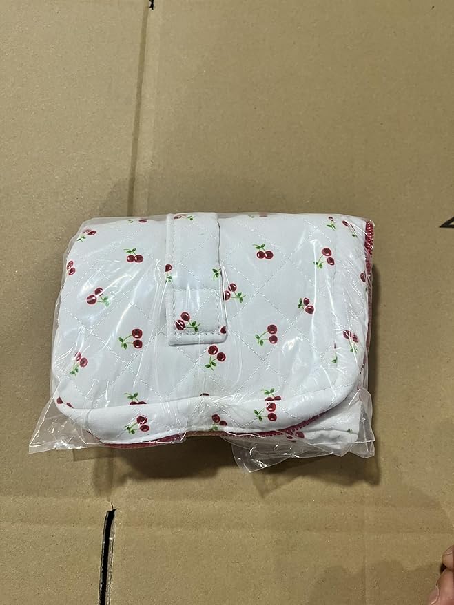 Prite Large Makeup Bag for Women Quilted Floral Cotton Cosmetic Bag Cute Coquette Aesthetic Floral Travel Toiletry Bag (Red Berries)