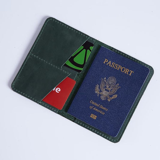 INCARNE US Passport Cover Clear - Travel Passport Wallet - Leather Passport Holder for Men Women Family with Card Slots & Note Compartmen - Sleeve Protector - Genuine Leather - Vintage Green