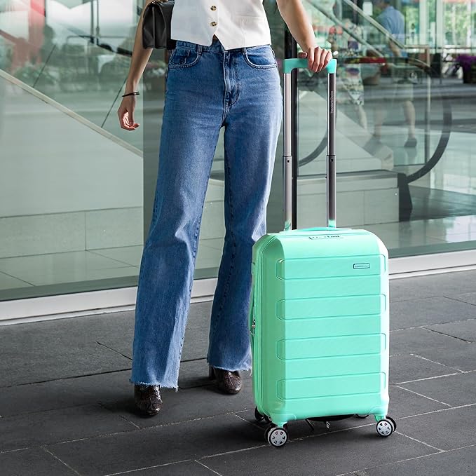 Traveler's Choice Pagosa Indestructible Hardshell Expandable Spinner Luggage, Mint, 3-Piece Set (22/26/30)