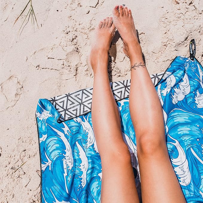 4Monster Microfiber Beach Towel Quick Dry,Super Absorbent Lightweight Travel Towel for Swimmers, Sand Free Camping Towel, Beach Towels for Pool,Swim,Water Sports,Yoga